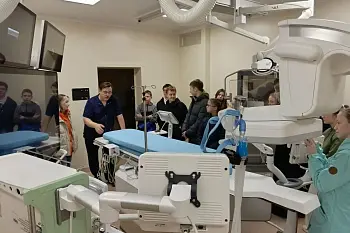 Школьники Калининграда посетили Онкоцентр Школьники Калининграда посетили Онкоцентр